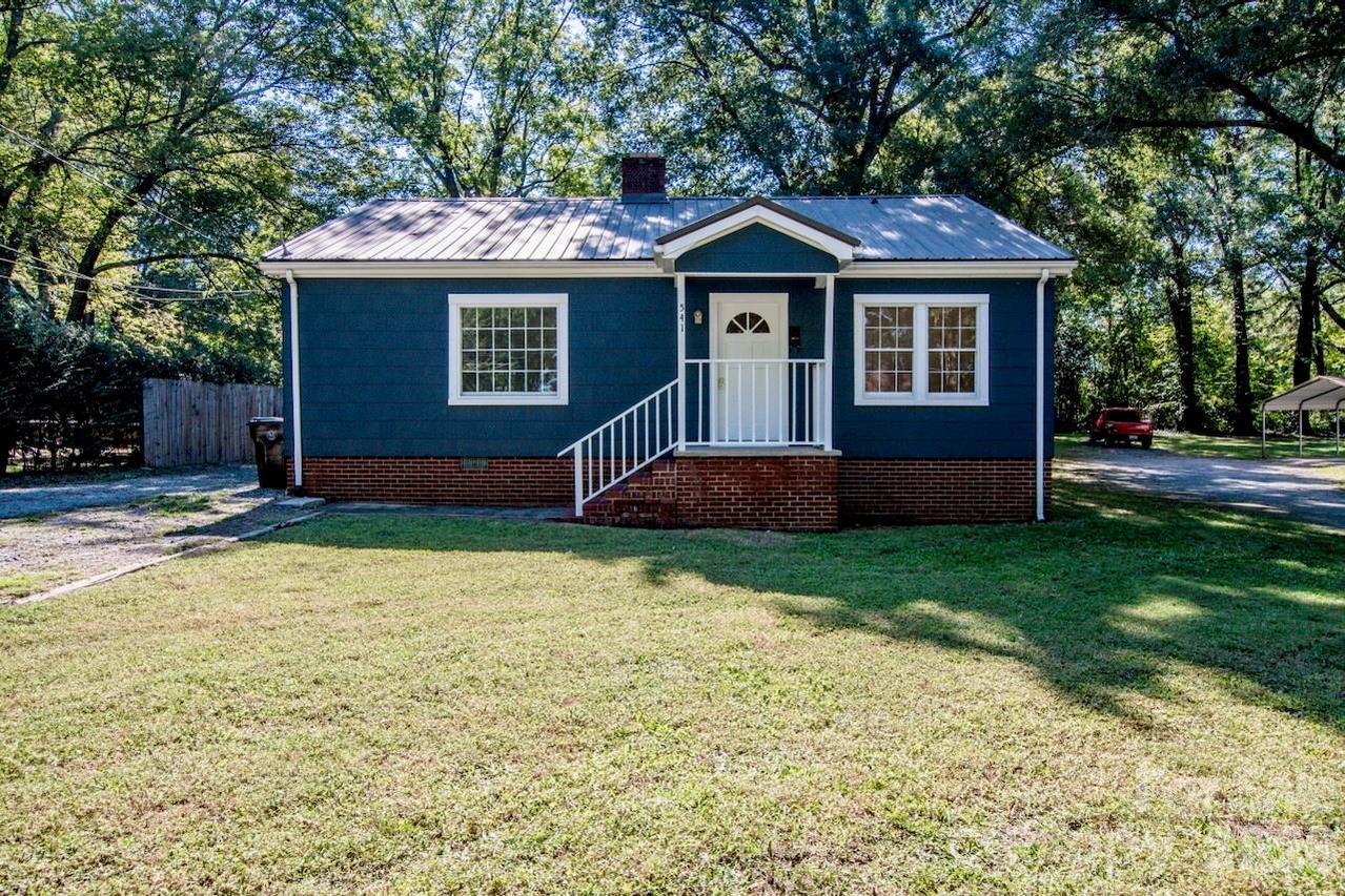 541 Walnut St., Mooresville, NC 28115