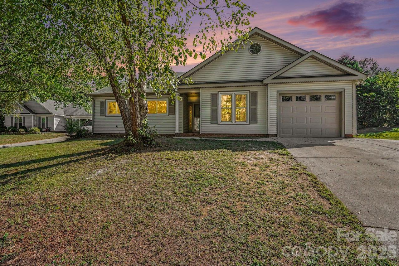 1279 Willowbreeze Ct., Concord, NC 28025