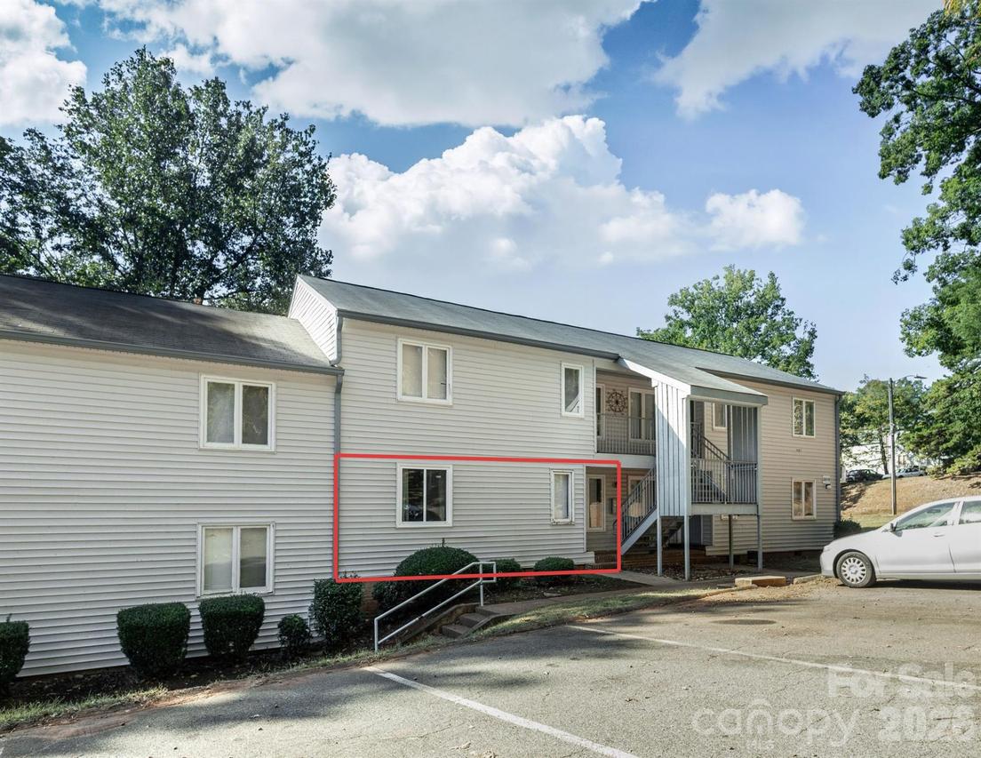 2010 Countrymens Ct. ##67, Charlotte, NC 28210