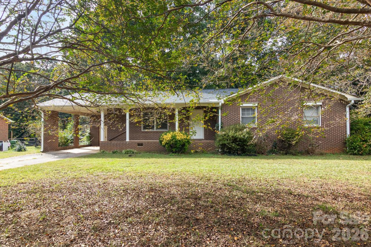 220 Bradford Dr., Salisbury, NC 28146