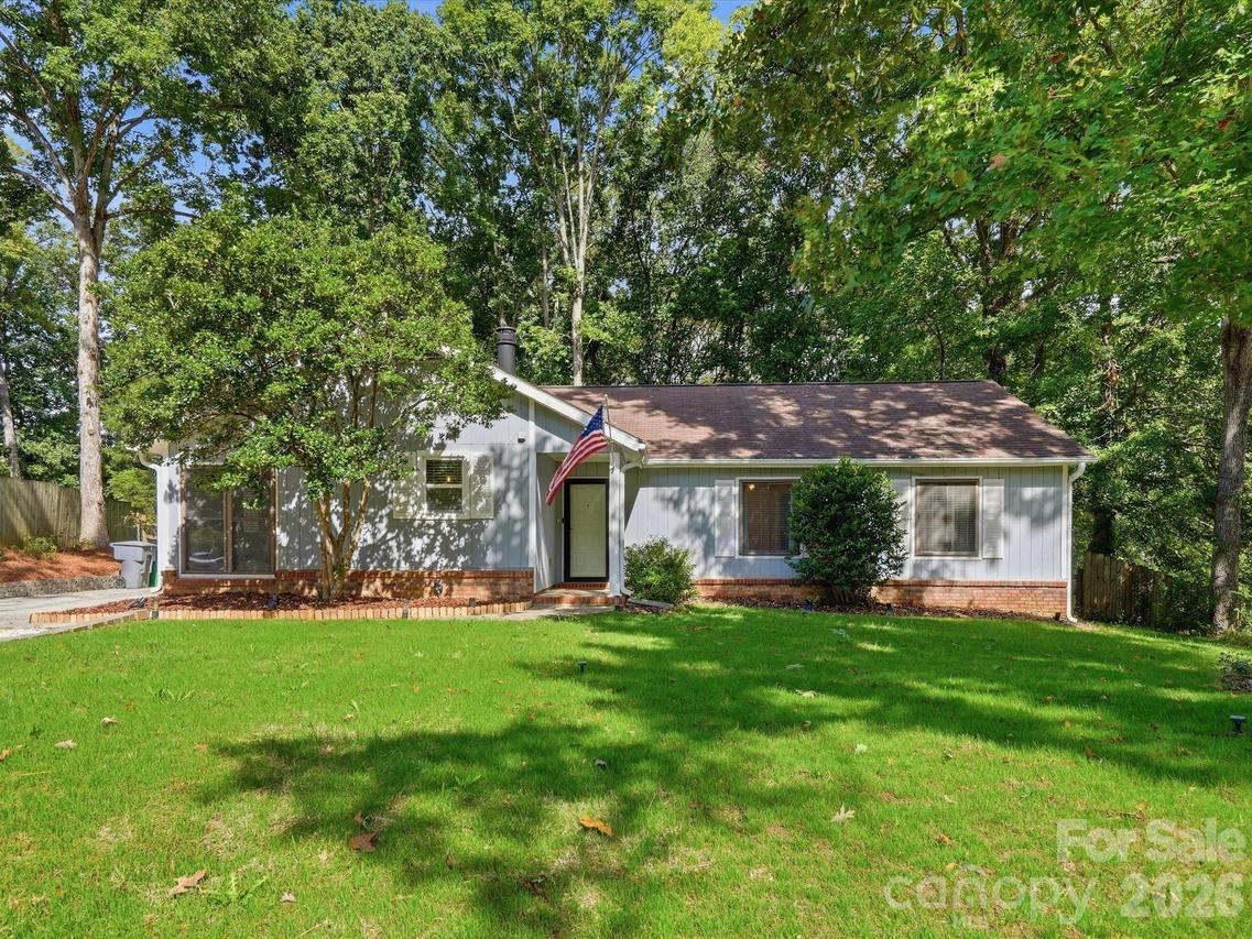 10702 Kingfisher Dr., Charlotte, NC 28226