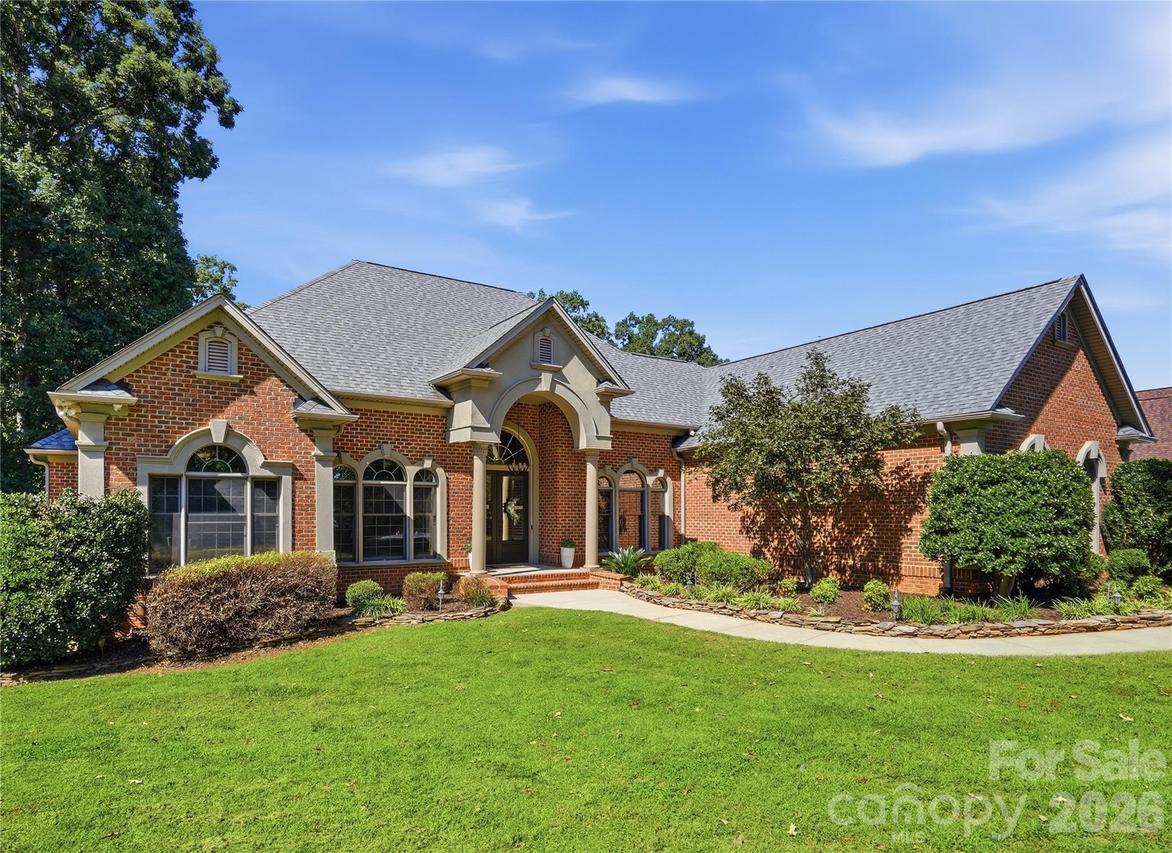 2469 Stoneview Ct., Denver, NC 28037
