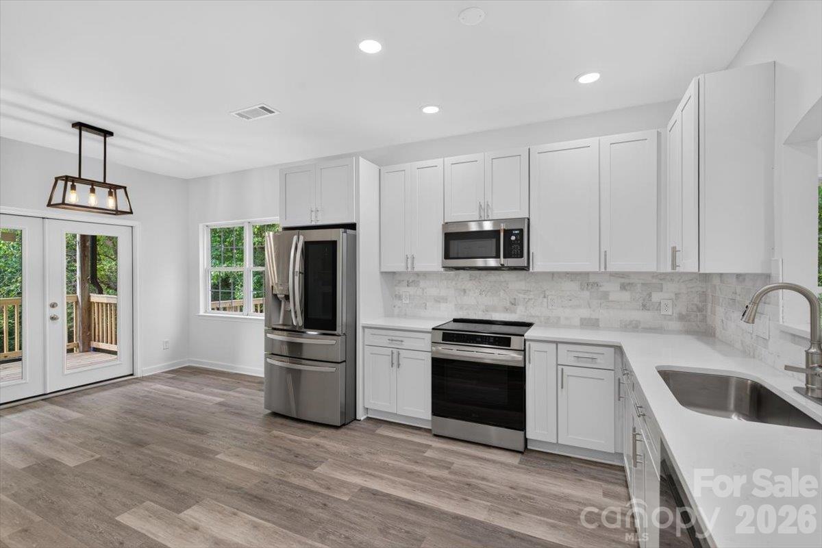 2536 Thornfield Rd., Charlotte, NC 28273