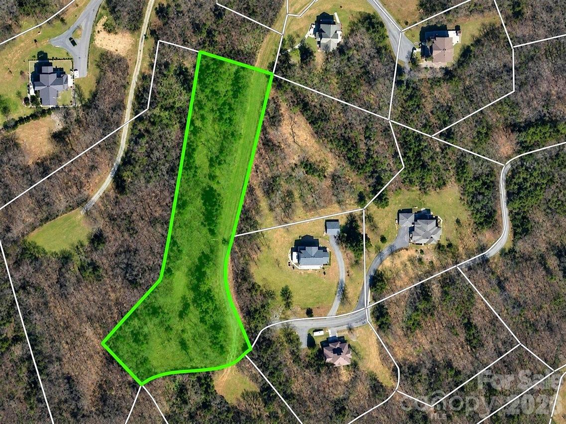 129 Mount Soma Blvd., Clyde, NC 28721