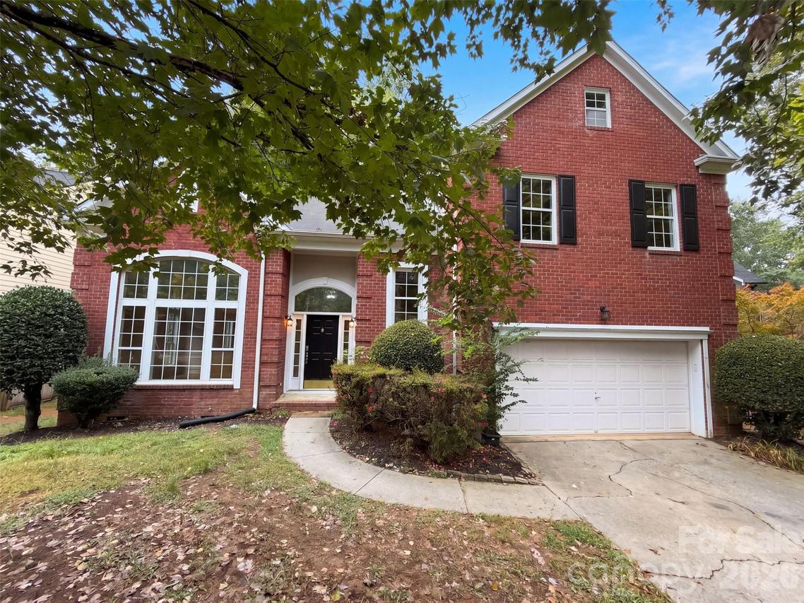 6306 Oxwynn Ln., Charlotte, NC 28270