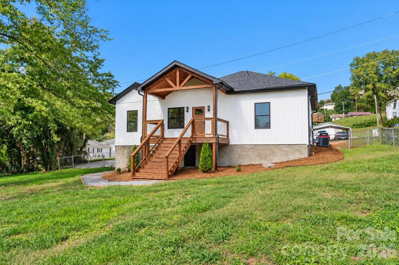 45 Gladden St., Marion, NC 28752