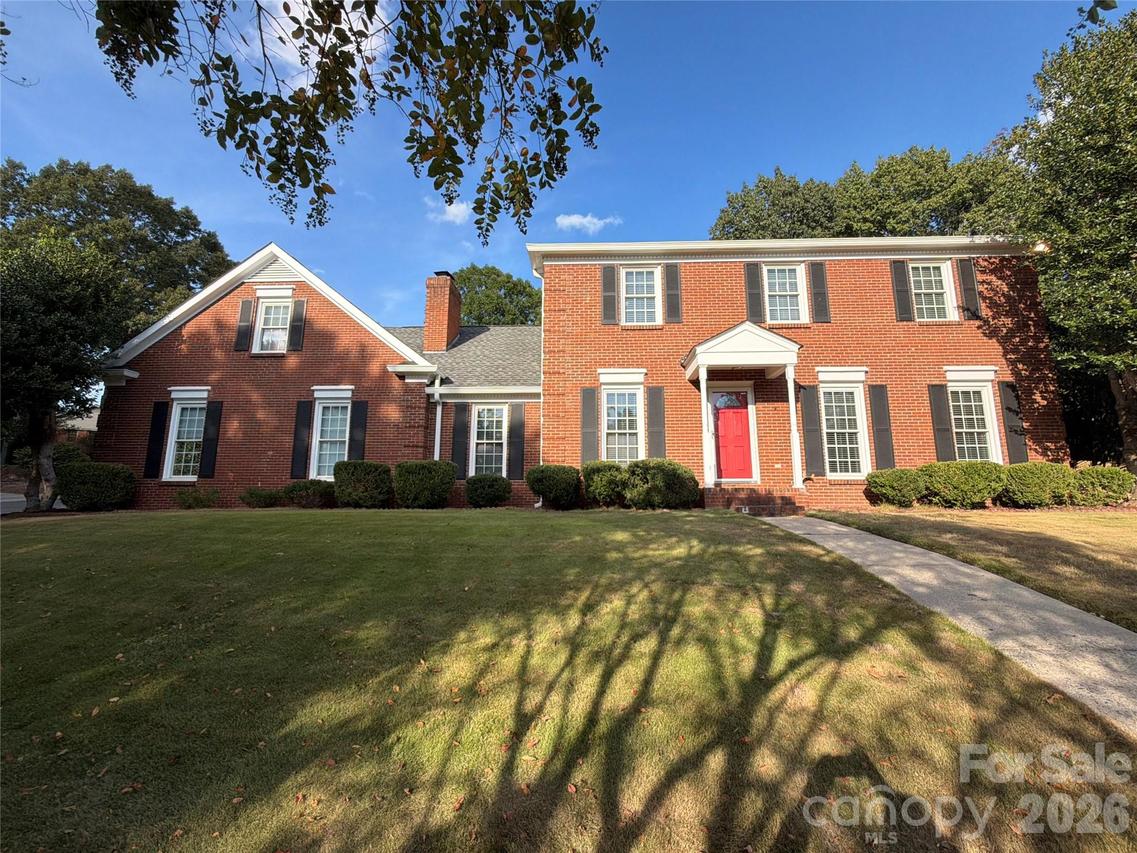 201 Wainsley Pl., Matthews, NC 28105