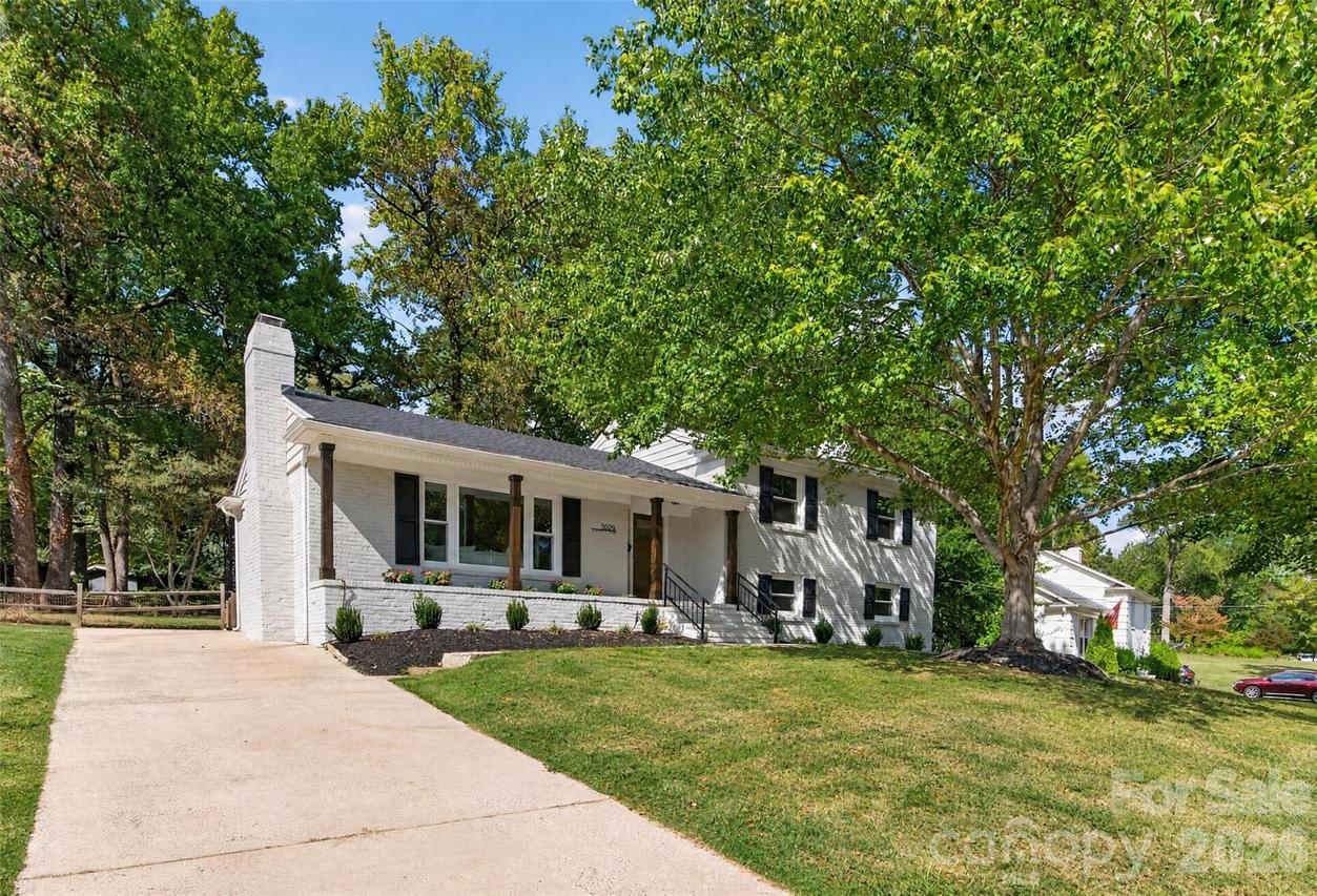 3918 Rhodes Ave., Charlotte, NC 28210