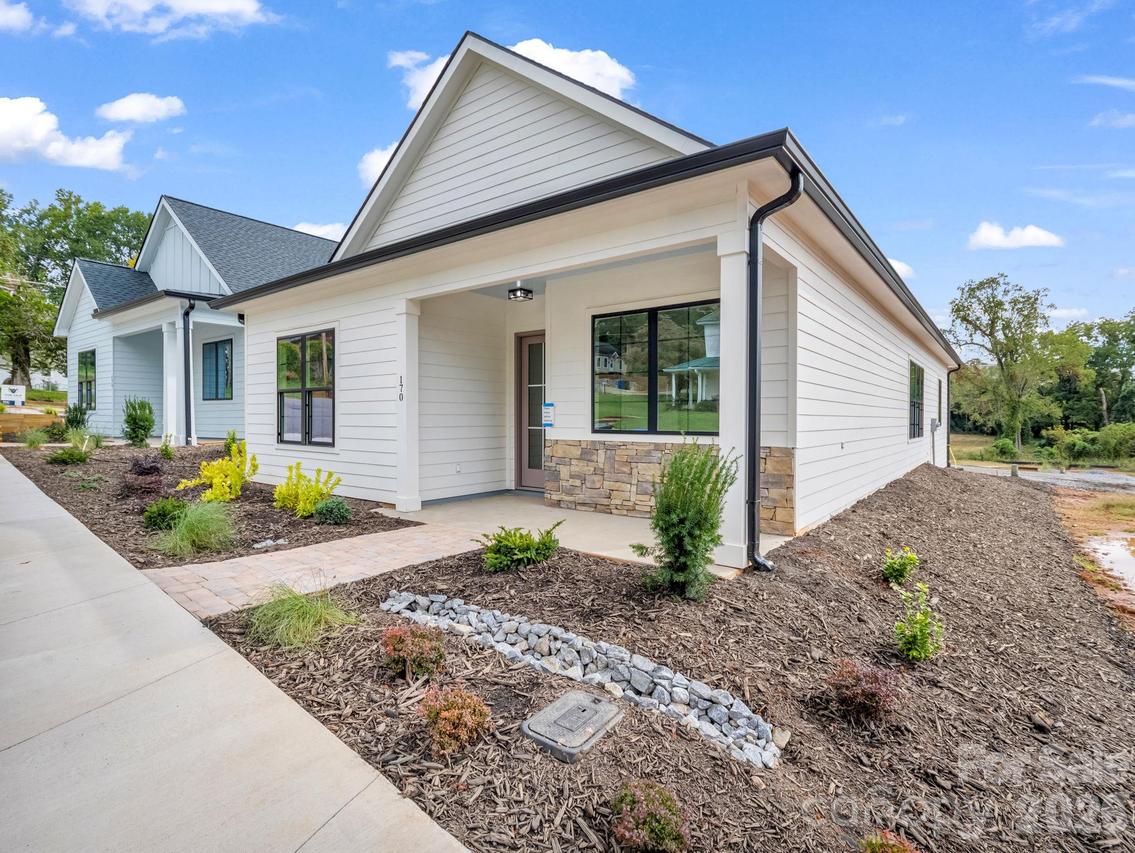 170 N Mitchell St., Rutherfordton, NC 28139