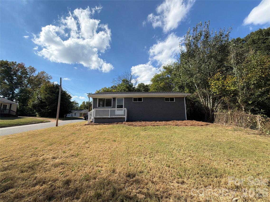 264 Crowell Dr., Concord, NC 28025