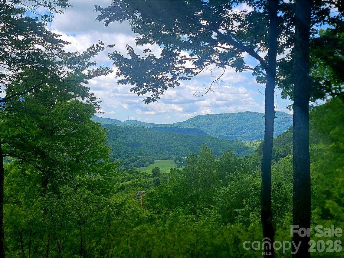 39 Skycamp Tr., Banner Elk, NC 28604