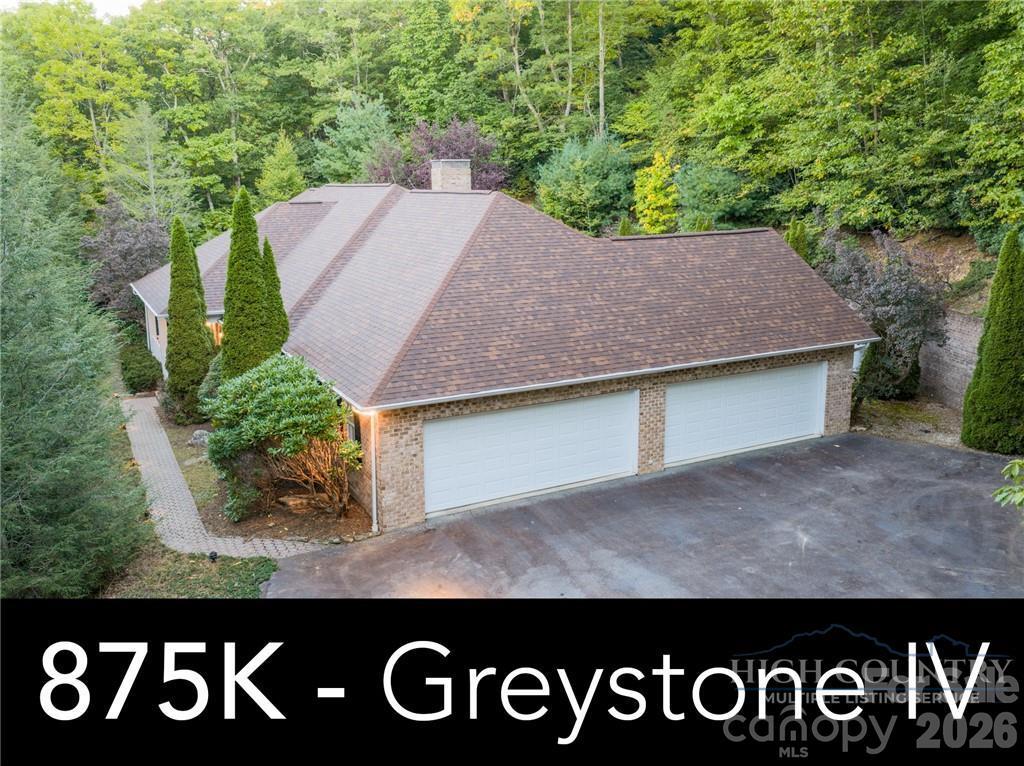560 Greystone Dr., Boone, NC 28607