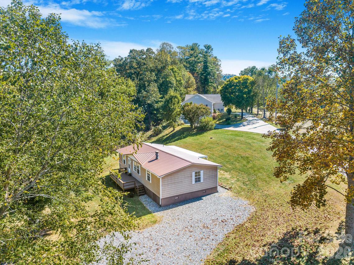 67 Allman Hill Rd., Weaverville, NC 28787