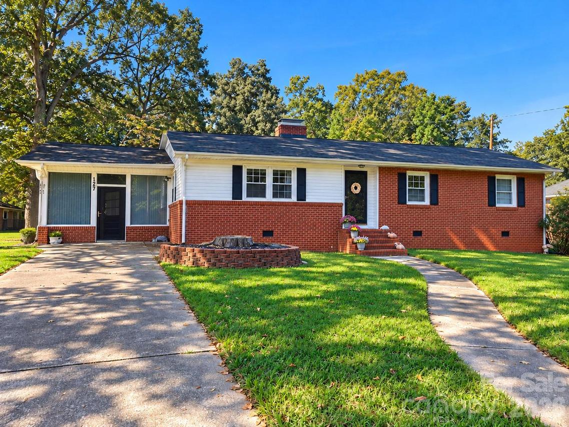 127 Freeman St., Rutherfordton, NC 28139