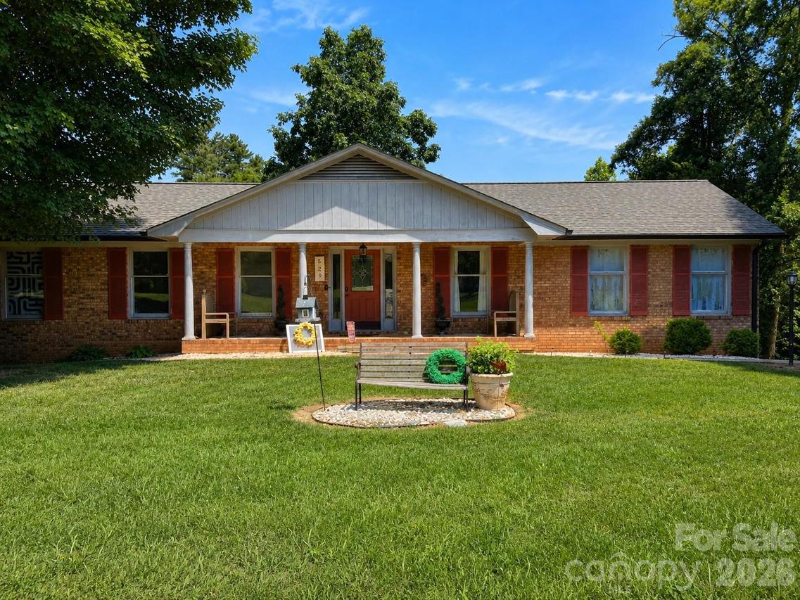 529 Carolina Ave., Statesville, NC 28677
