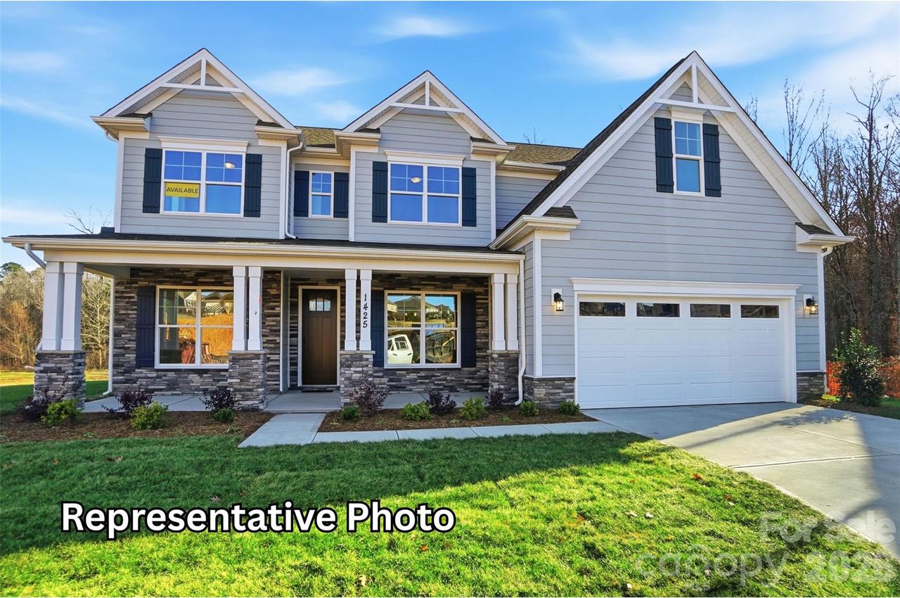 9022 Chasewood Place Dr., Charlotte, NC 28227