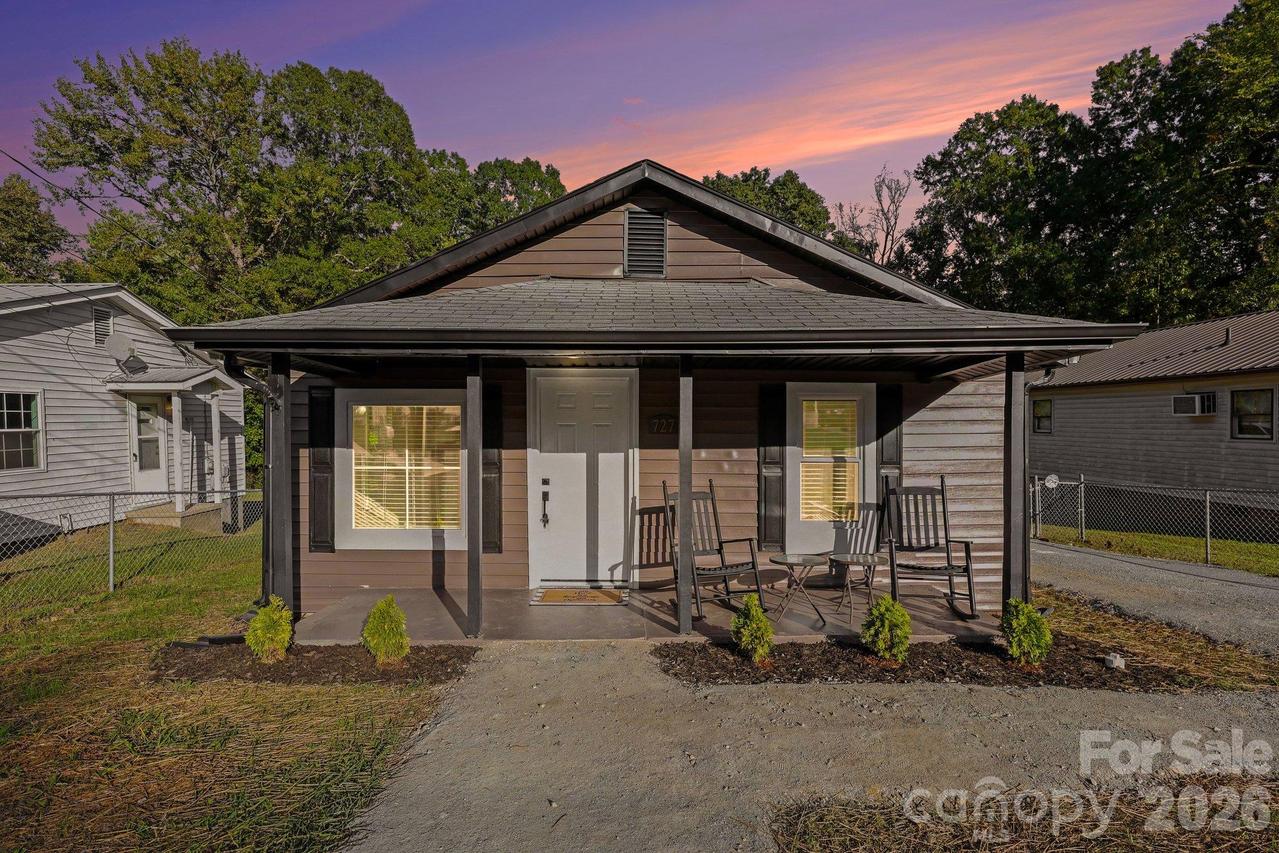 727 Trotter St., Thomasville, NC 27360