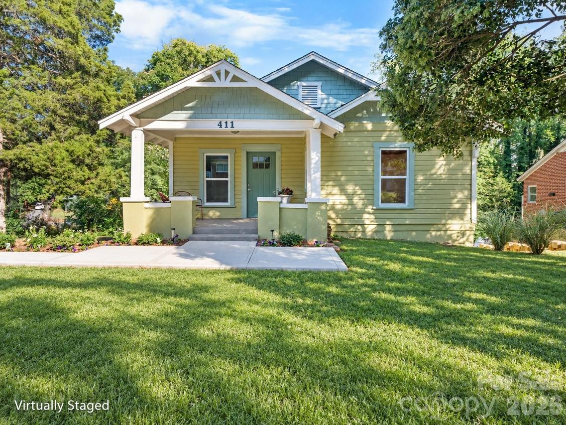 411 4th St., Hickory, NC 28602