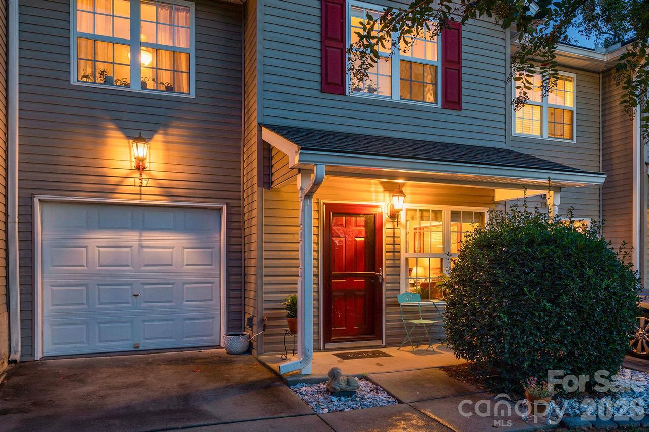 137 Wiltshire Cir., Fletcher, NC 28732