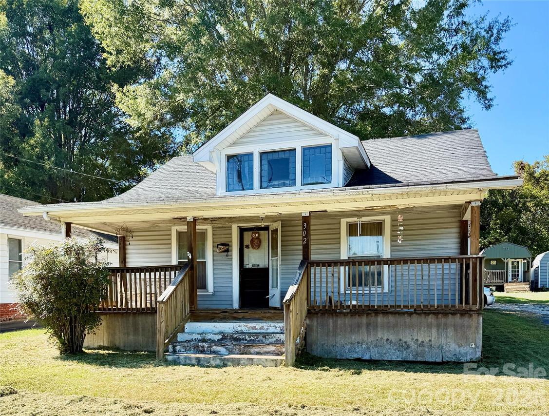 302 33rd St., Hickory, NC 28602
