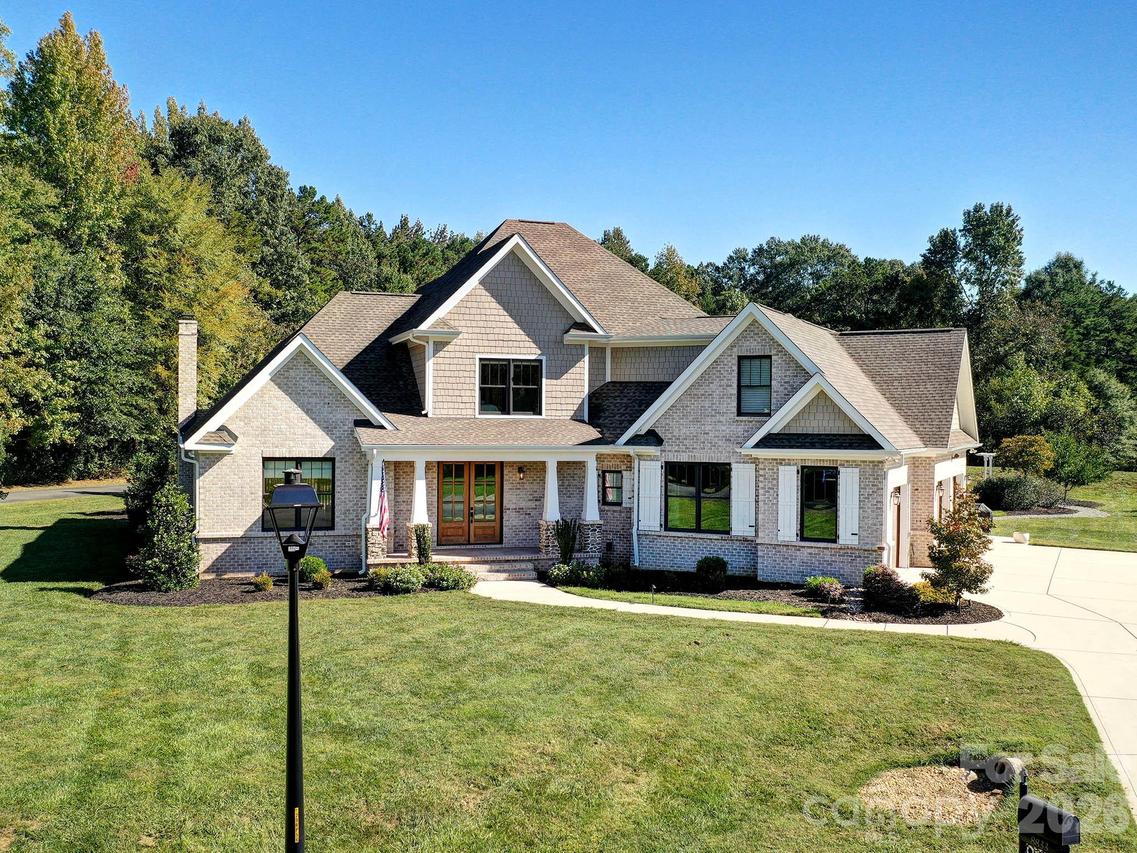 8833 Kerns Meadow Ln., Huntersville, NC 28078