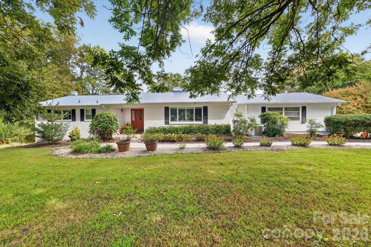2086 Old Mountain Rd., Statesville, NC 28625