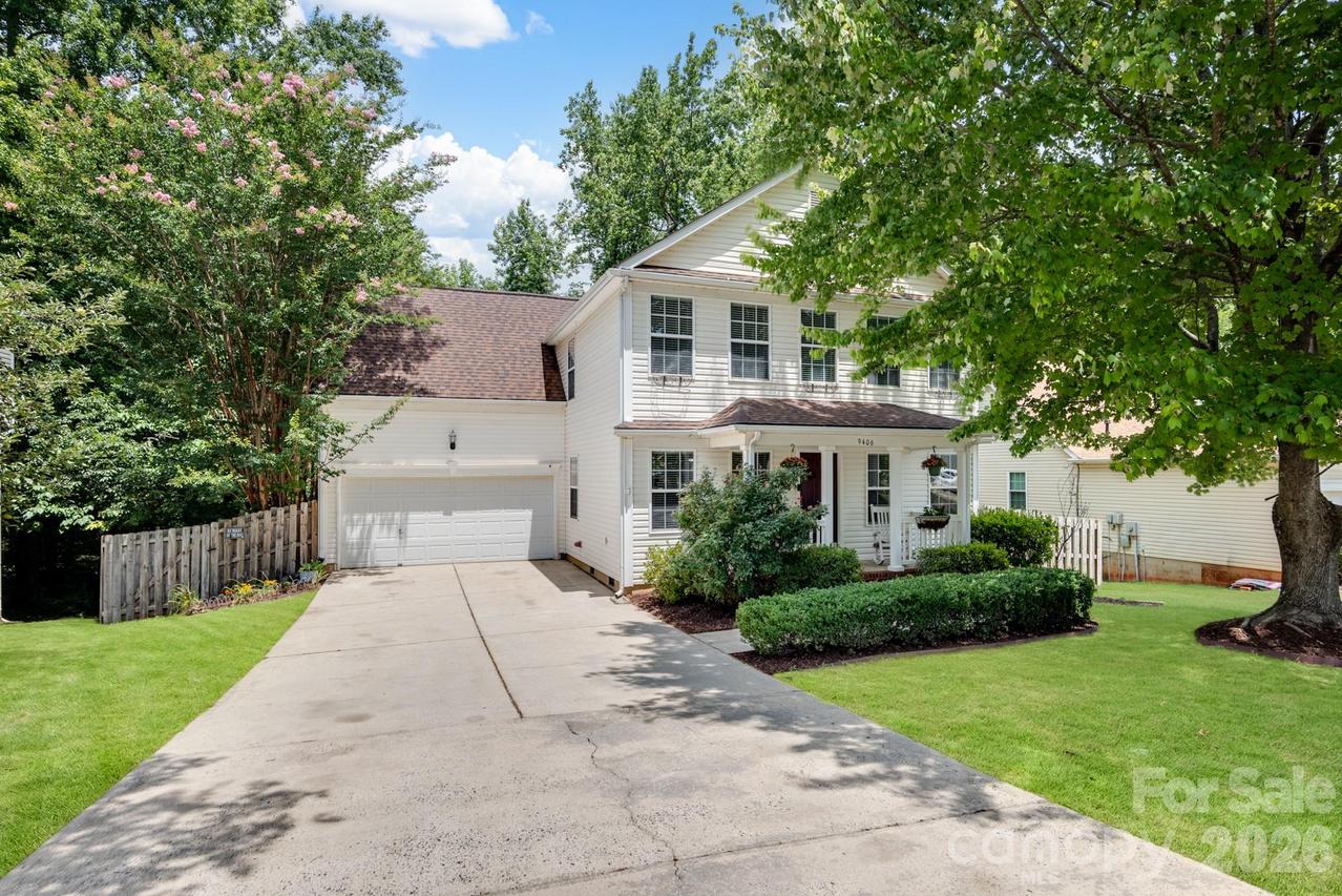 9406 Golden Pond Dr., Huntersville, NC 28269