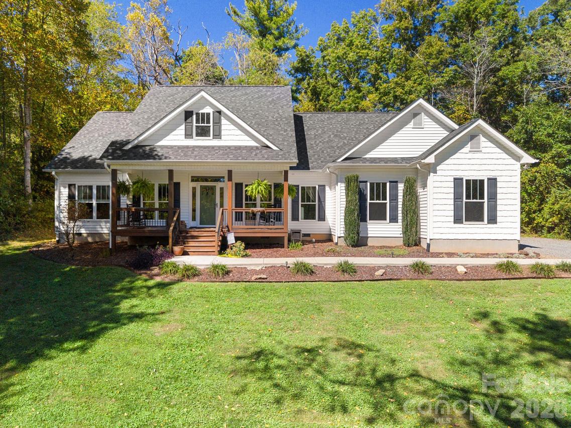 31 Willow Farm Rd., Fairview, NC 28730