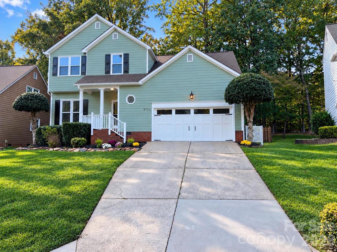 9732 Whitewood Tr., Charlotte, NC 28269