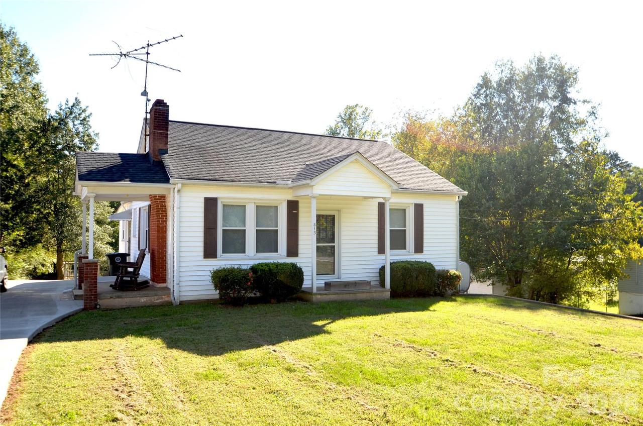 813 Powell Ave., Valdese, NC 28690