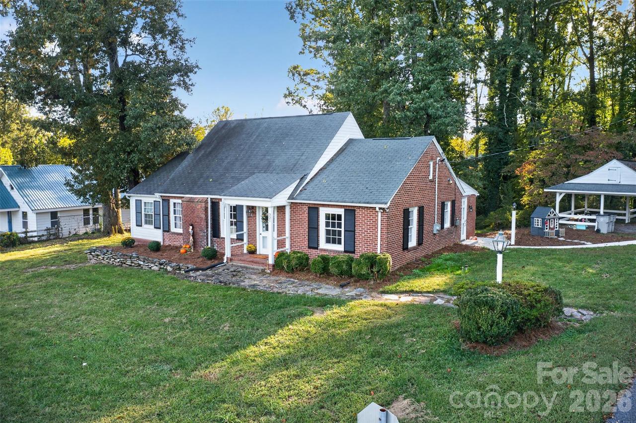 321 Beall St., Lenoir, NC 28645