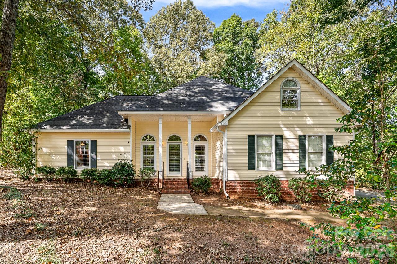 8311 Poplar Grove Cir., Waxhaw, NC 28173
