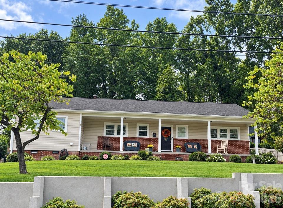839 W Garrison Blvd., Gastonia, NC 28052