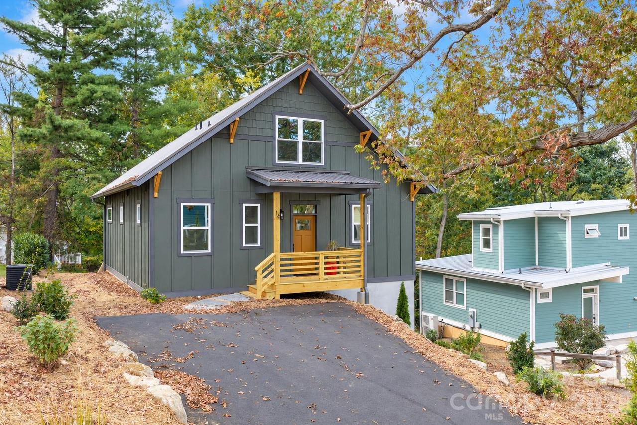 16 Mountain Song Ln., Asheville, NC 28806