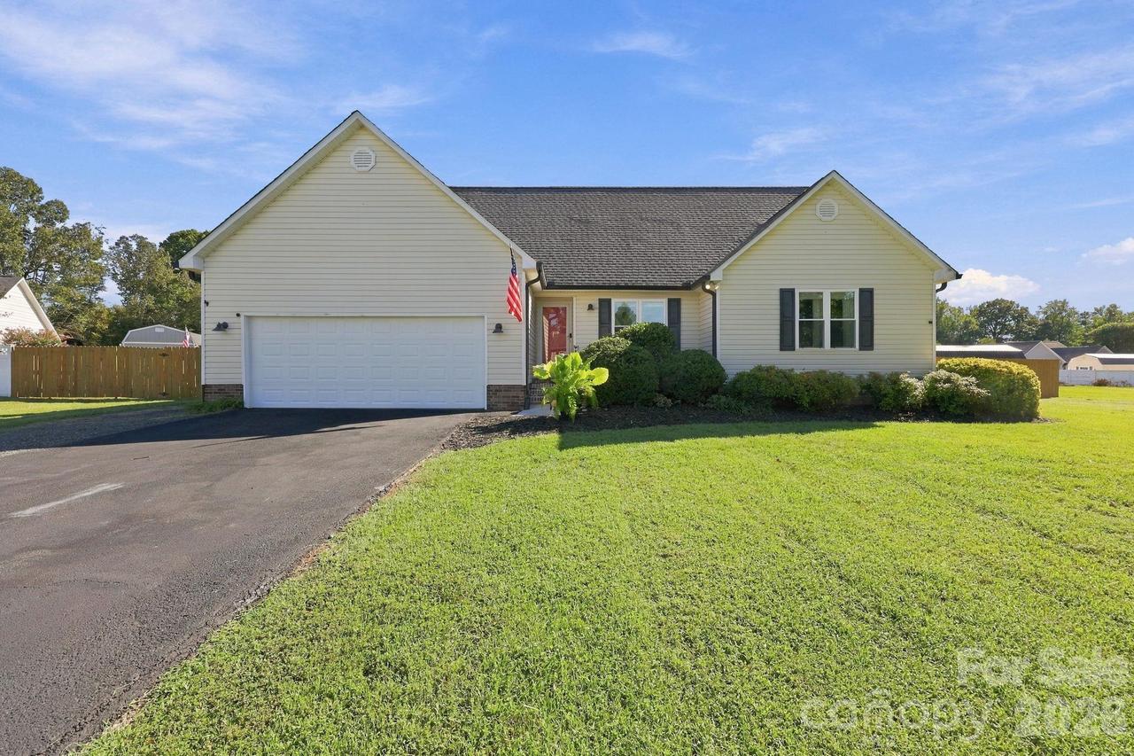 245 Castle Keep Rd., Salisbury, NC 28146