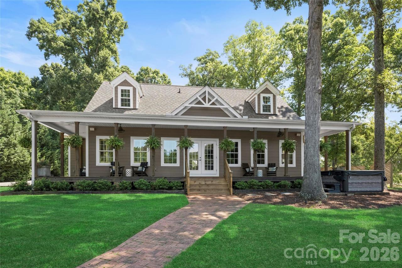 114 Kilkee Ln., Mooresville, NC 28117
