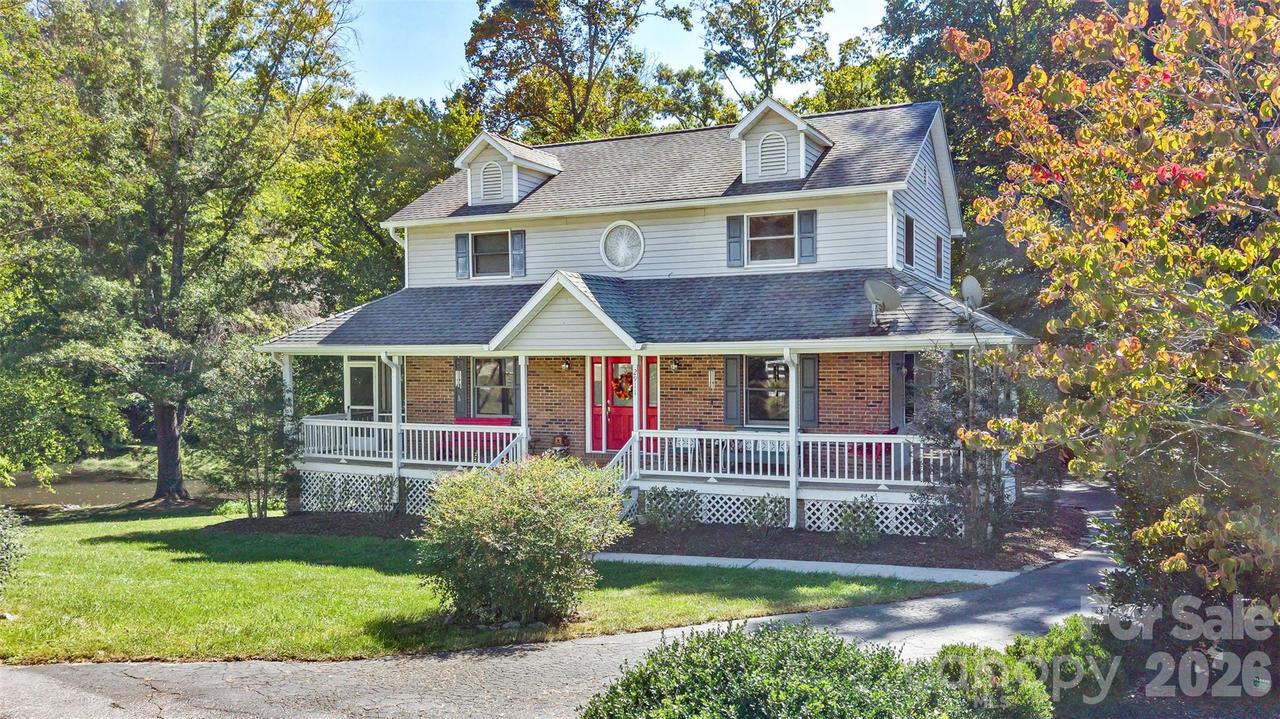 2911 Middleton Pl. #32, Hendersonville, NC 28791