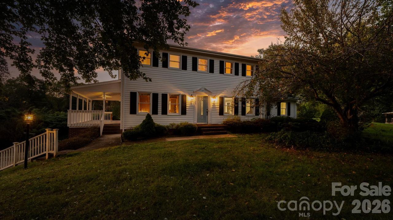 1522 Midland Dr., Hudson, NC 28638