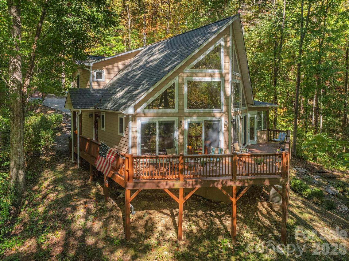 222 Serenity Dr., Waynesville, NC 28785