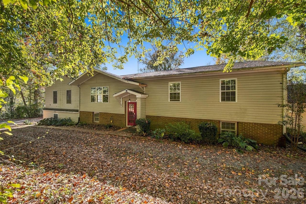 183 Falls Ave., Granite Falls, NC 28630