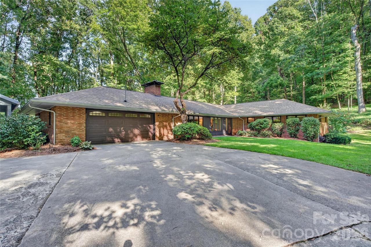 459 Forest Heights Dr., Marion, NC 28752