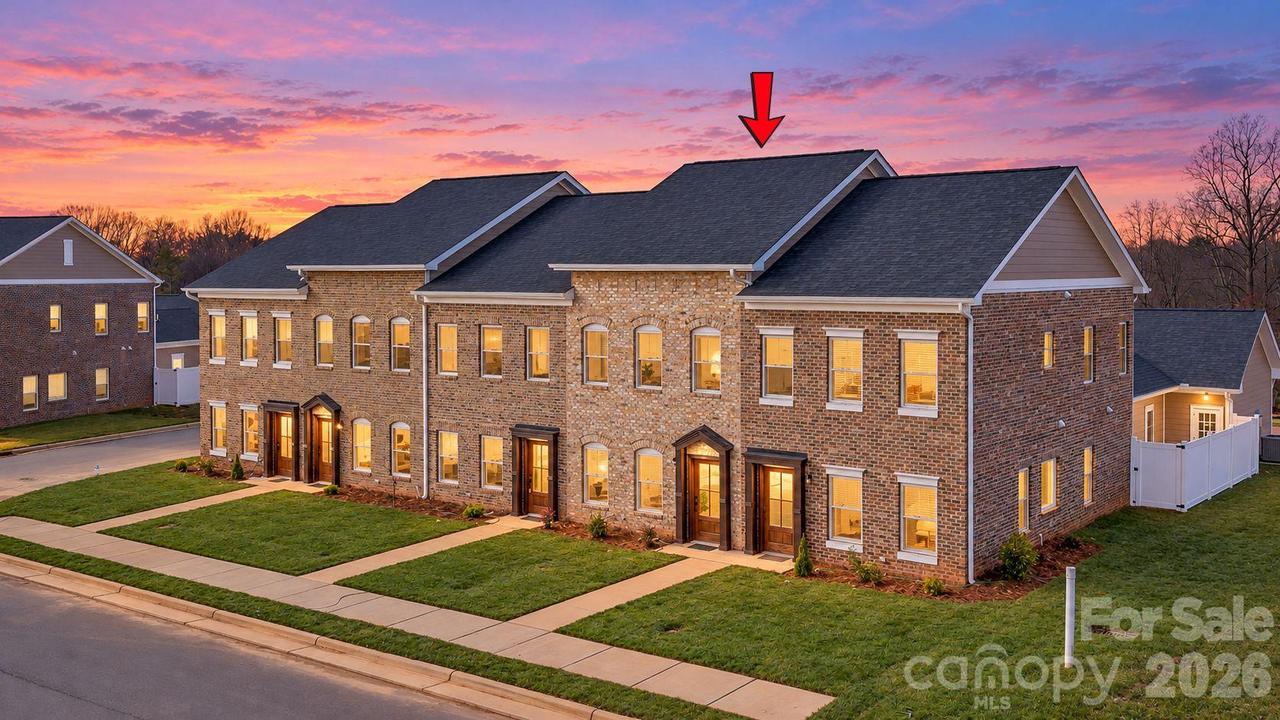 2113 24th Street Ln., Hickory, NC 28602