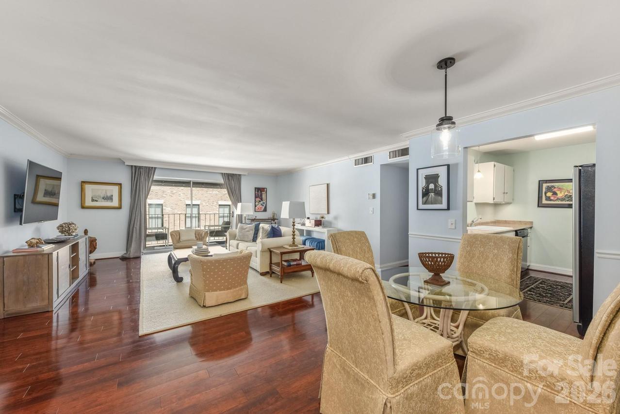 1323 Queens Rd. #421, Charlotte, NC 28207