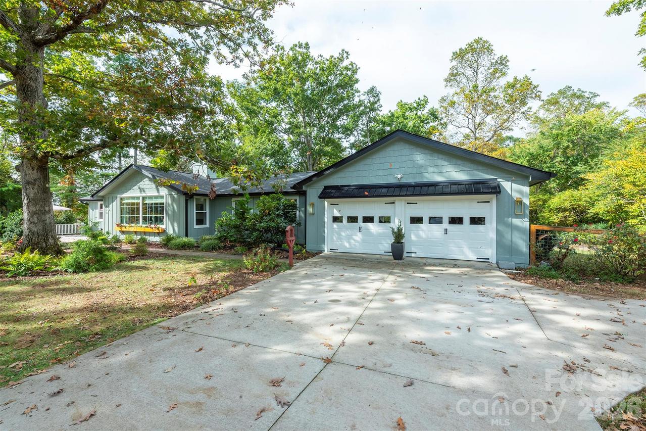420 Old Haw Creek Rd., Asheville, NC 28805