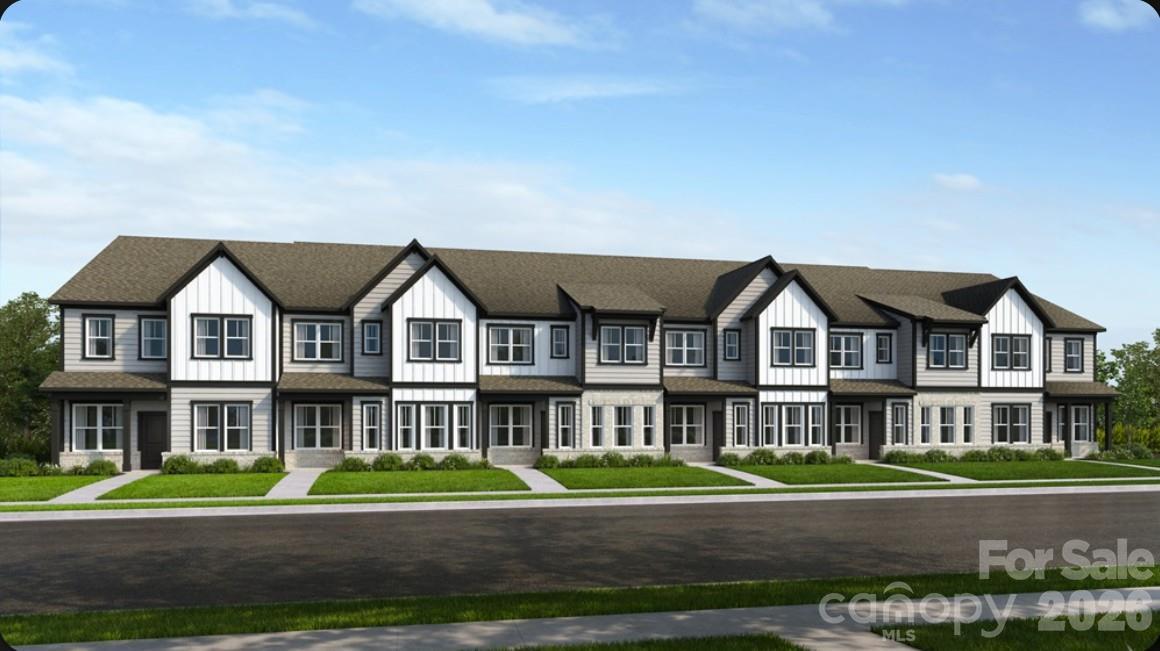 21230 Lake Run Dr., Charlotte, NC 28278