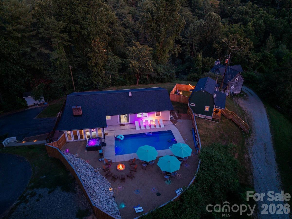 12,20,28,36 Collins Mountain Dr., Asheville, NC 28804
