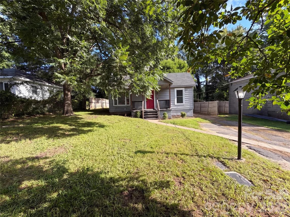 831 Fairview St., Kannapolis, NC 28083