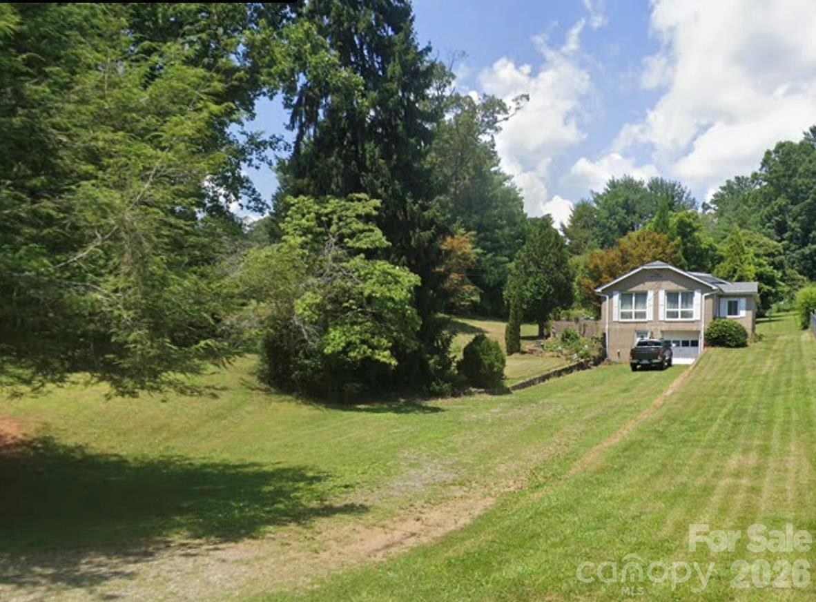 14 Daniel St., Asheville, NC 28806
