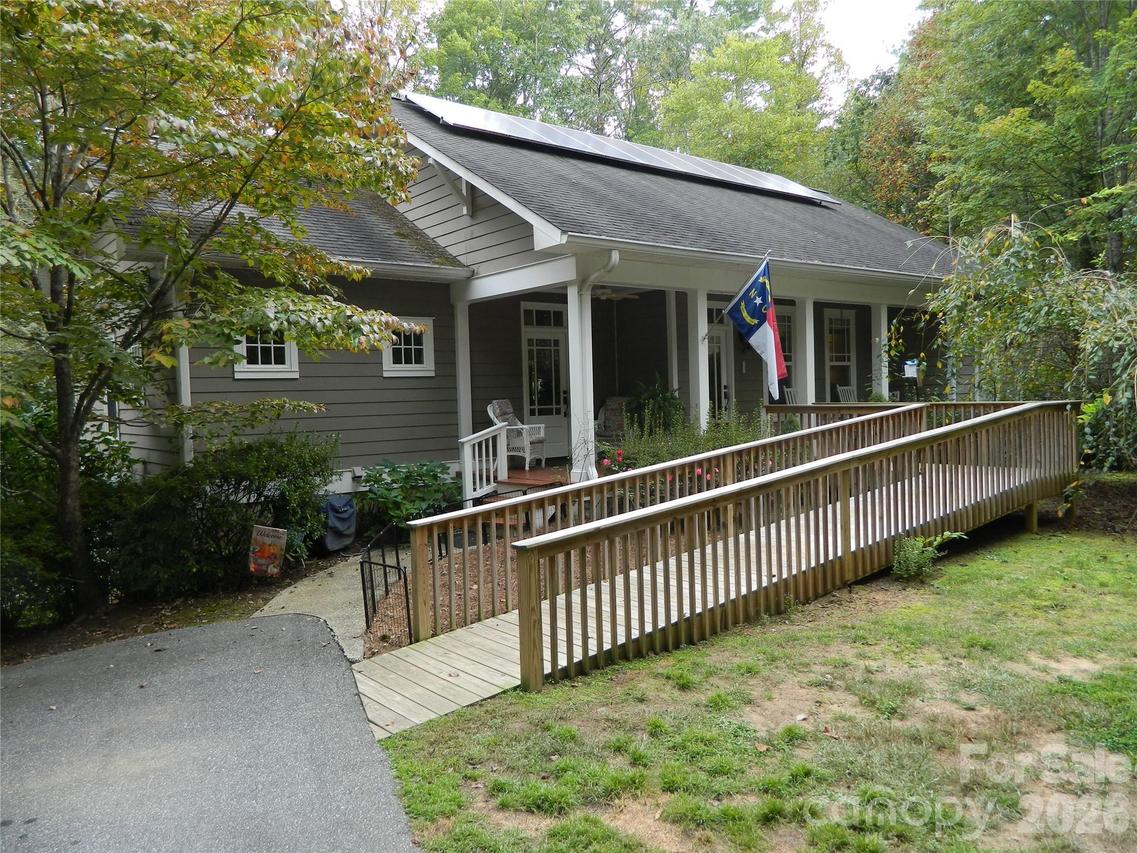 4307 Partridge Ct., Lenoir, NC 28645