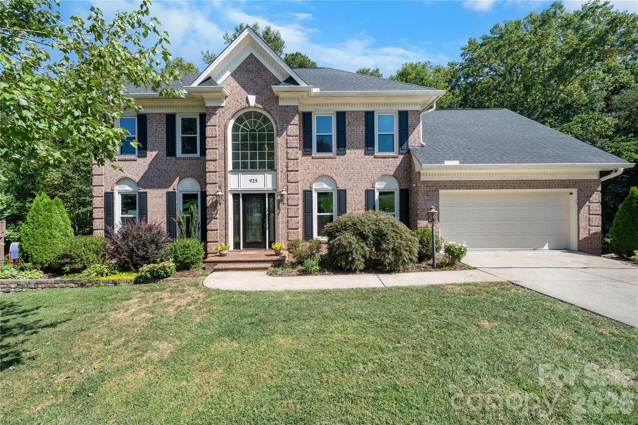 925 38th Ave., Hickory, NC 28601